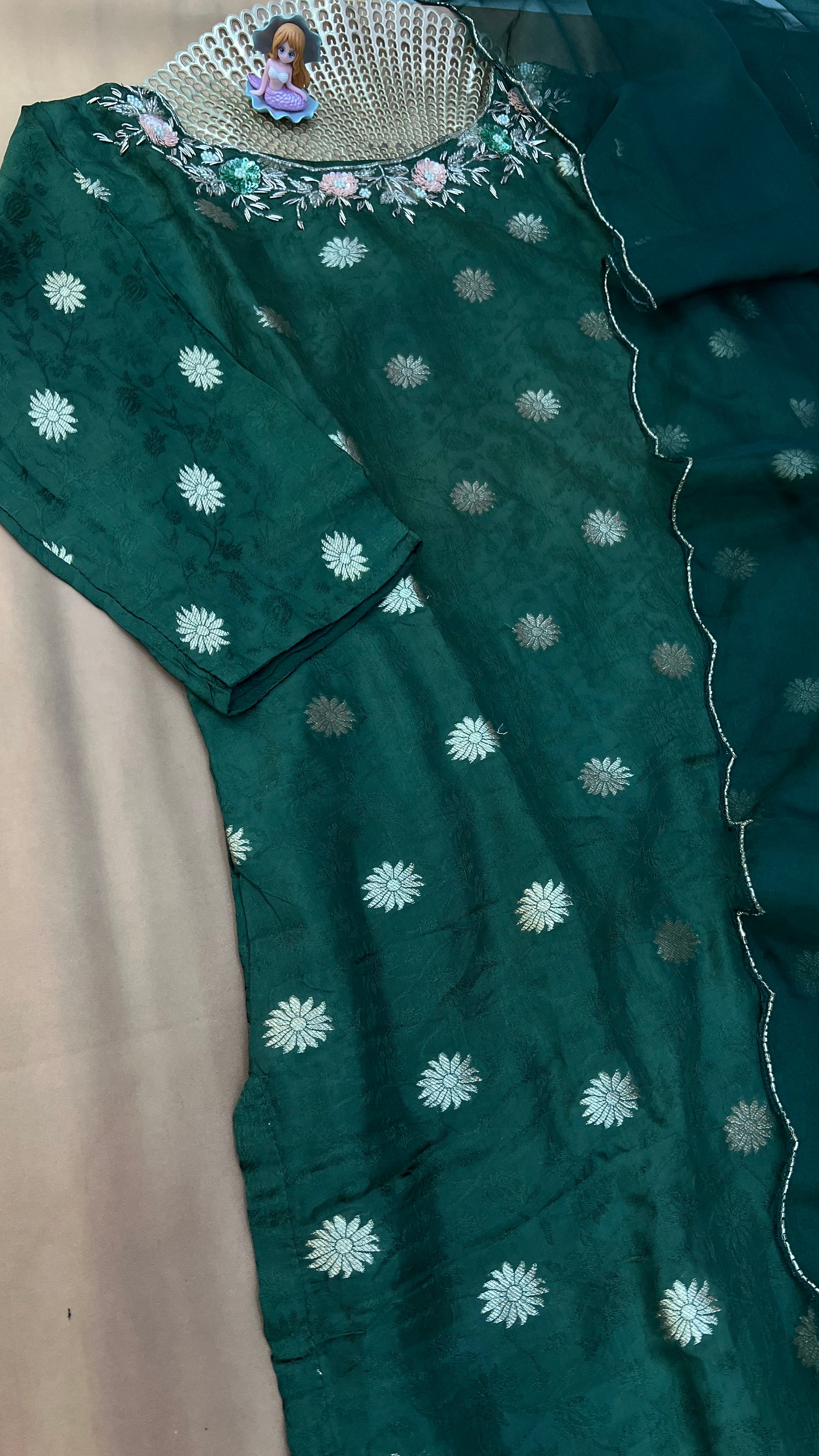 Emerald Green Zari Floral Kurti Set with Embroidered Neckline