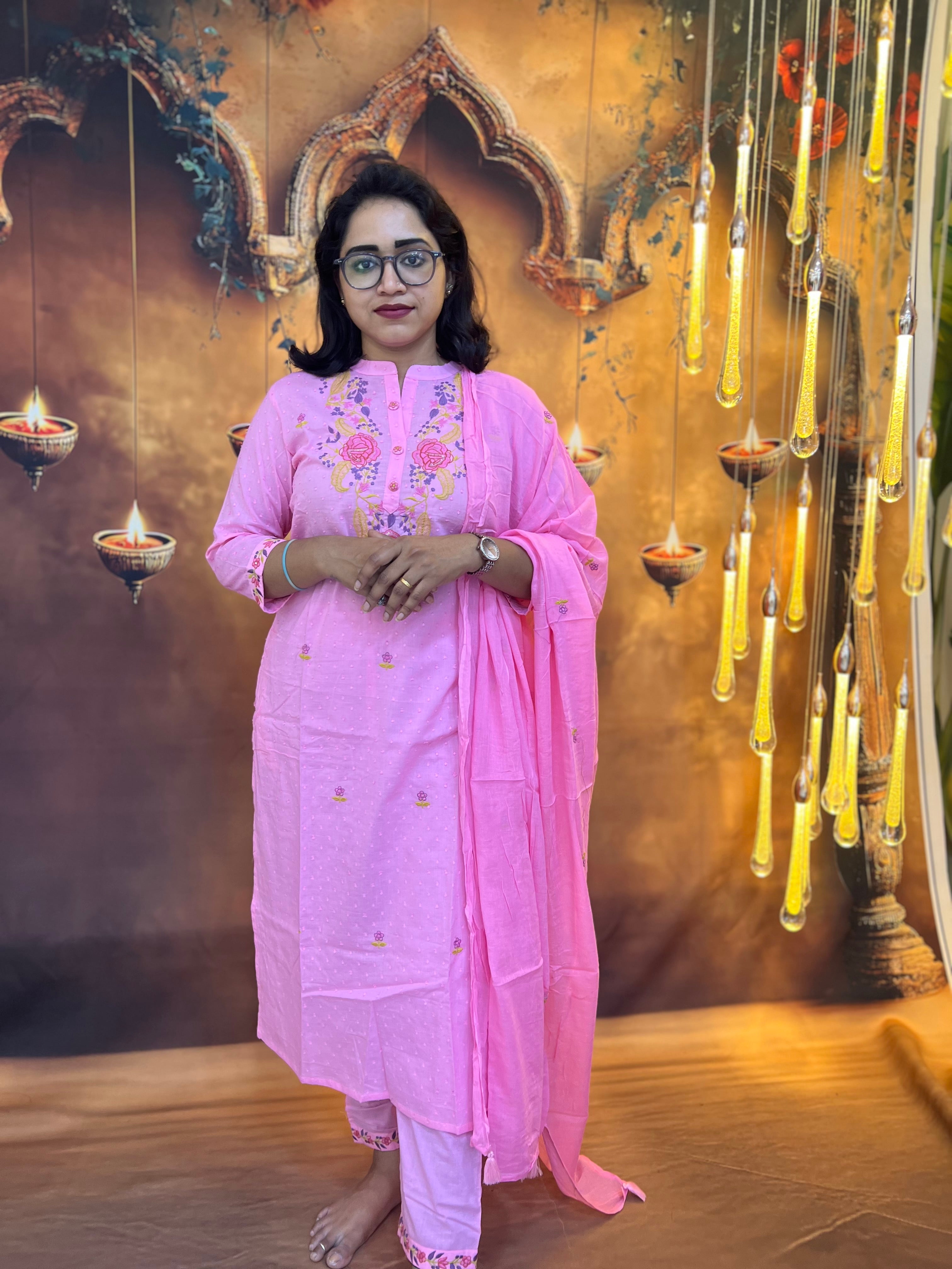 Blush Pink Floral Kurti Set 🌸