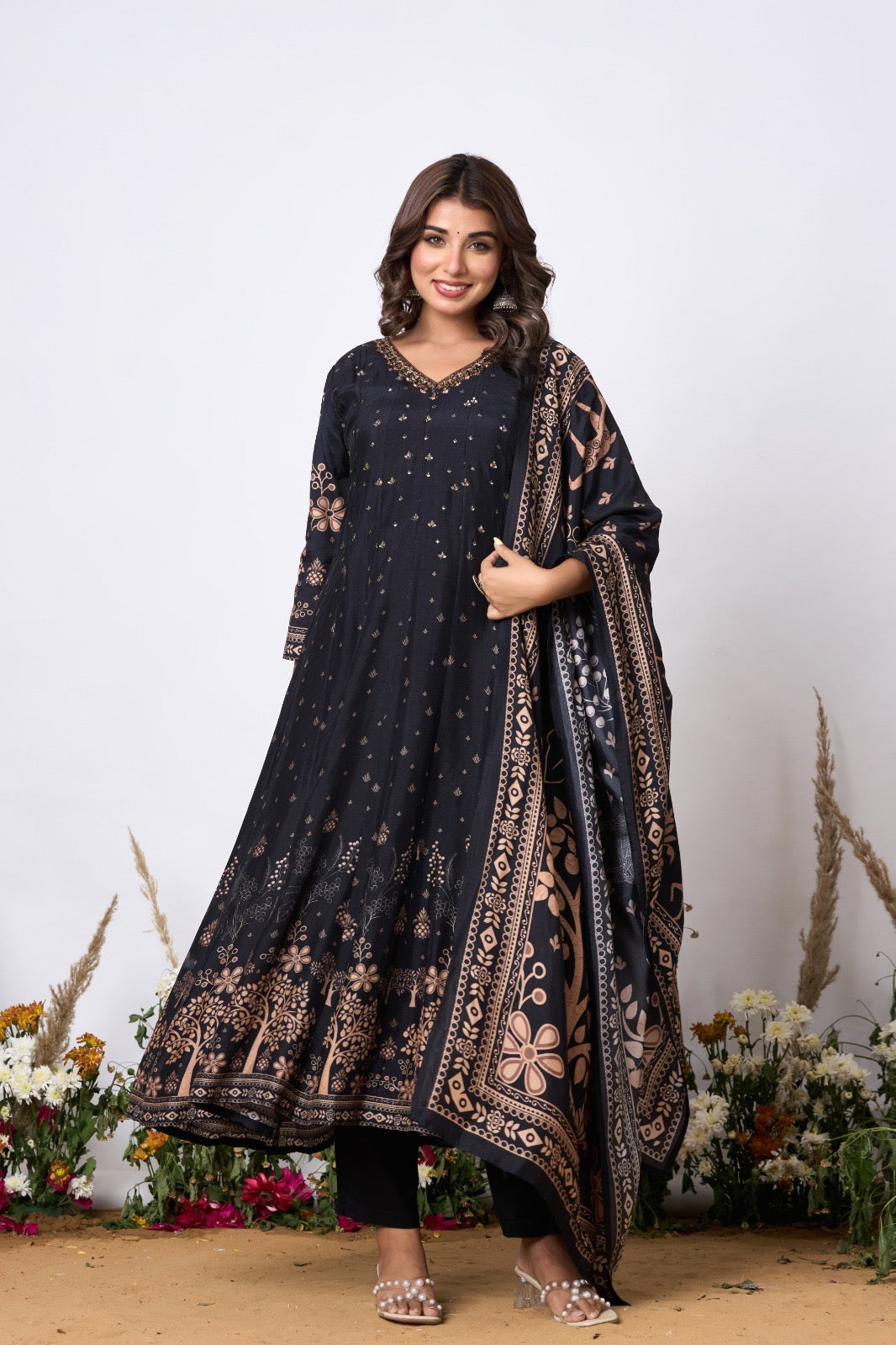 Black anarkali