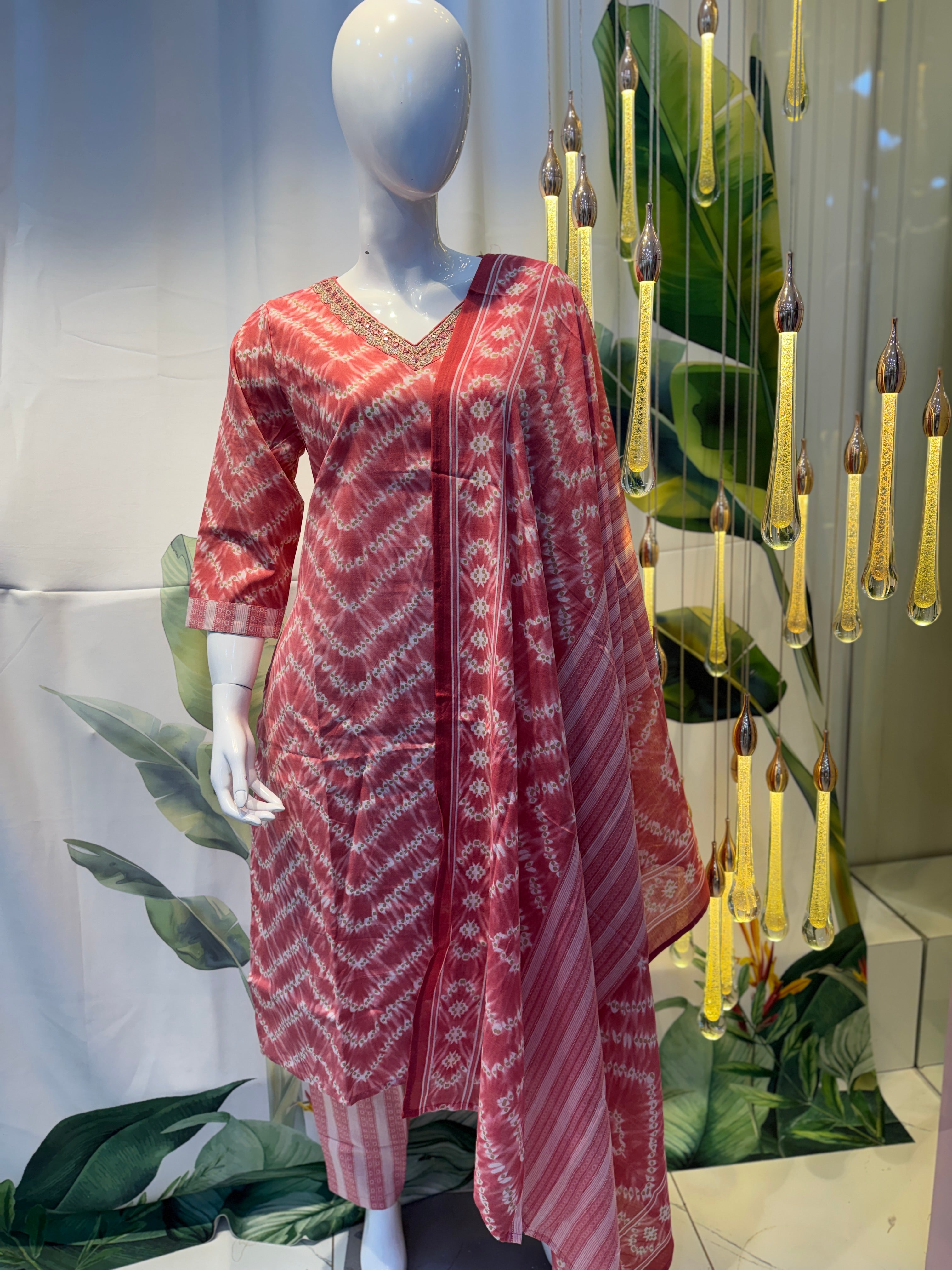 Red Tie-Dye Printed Kurta Set with Matching Dupatta