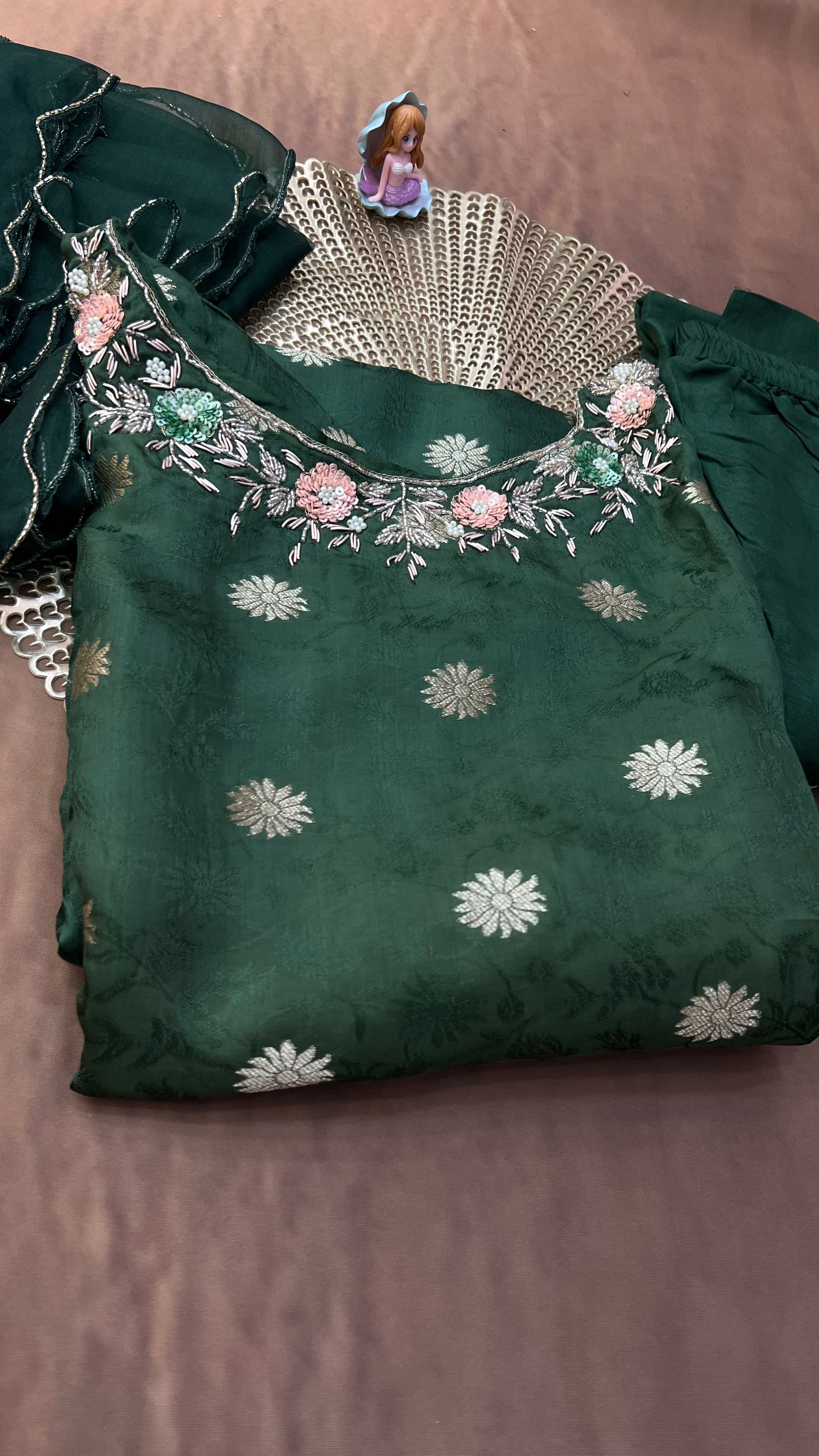 Emerald Green Zari Floral Kurti Set with Embroidered Neckline